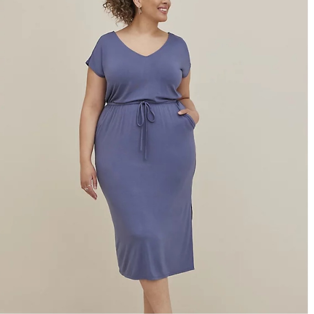 NWT torrid size 3 super soft Dolan sleeve midi dress